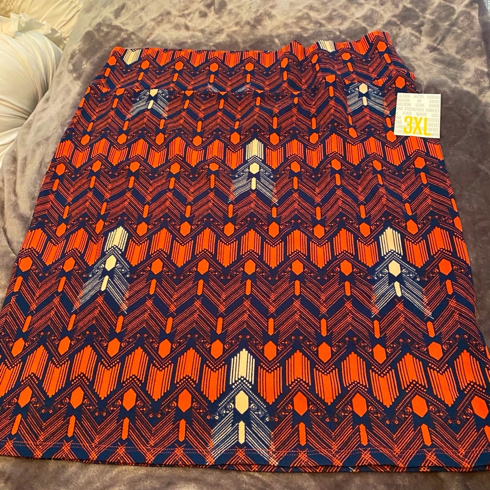 ✨ 2/$15 NWT LuLaRoe Cassie Pencil Skirt.  Size 3X.